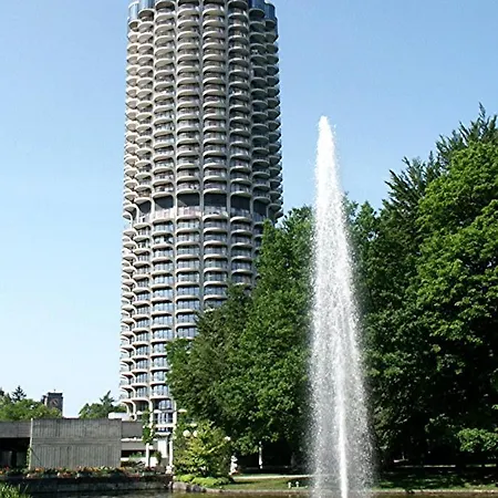 Design-apartment I Hotelturm I Etage 26 I Boxspring I Ausblick アウグスブルク