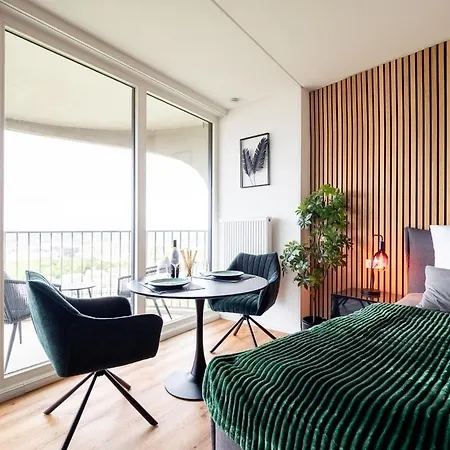 Tower I 26th Floor I Boxspring I Nespresso Apartment *